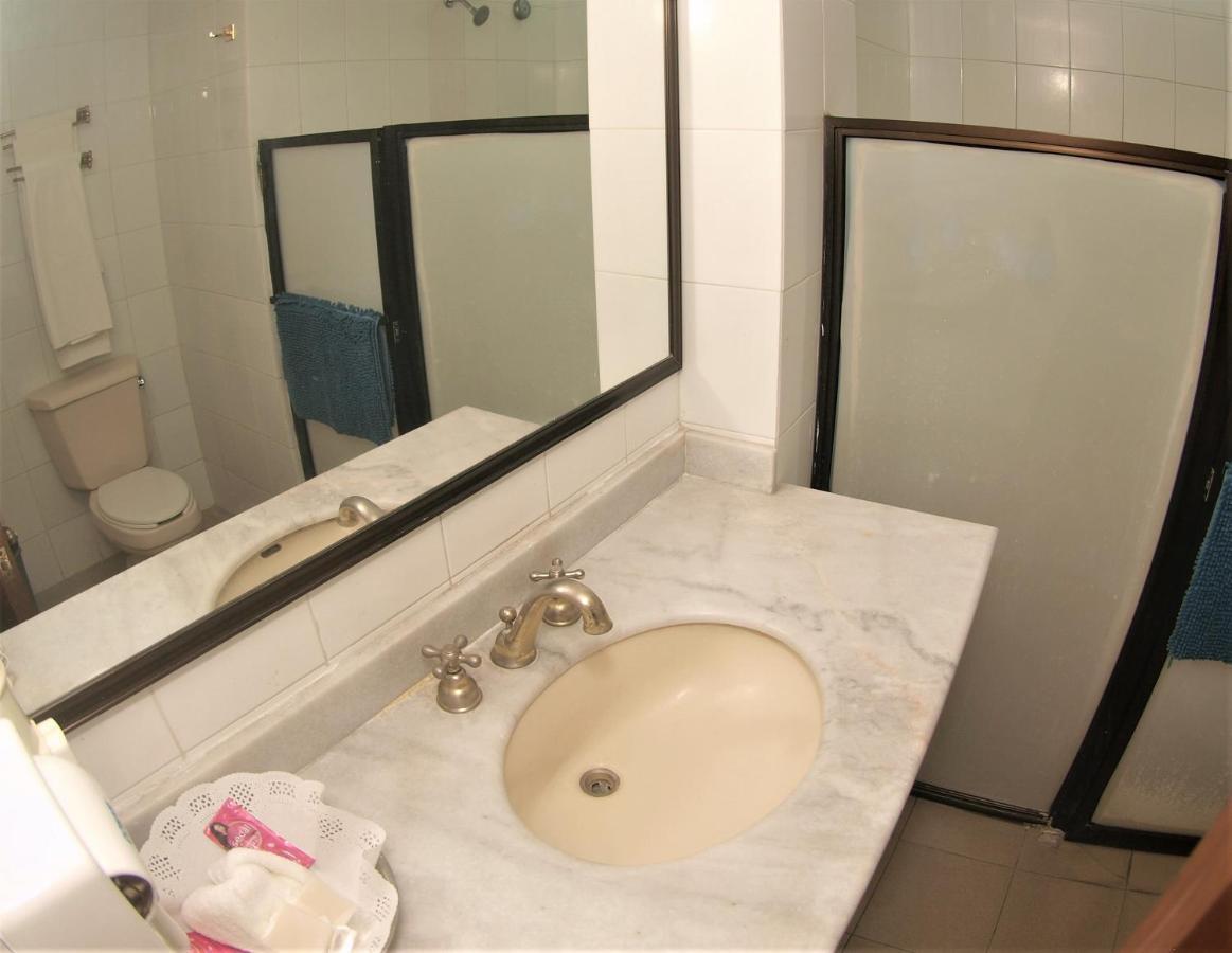 Hotel America Colima Bagian luar foto