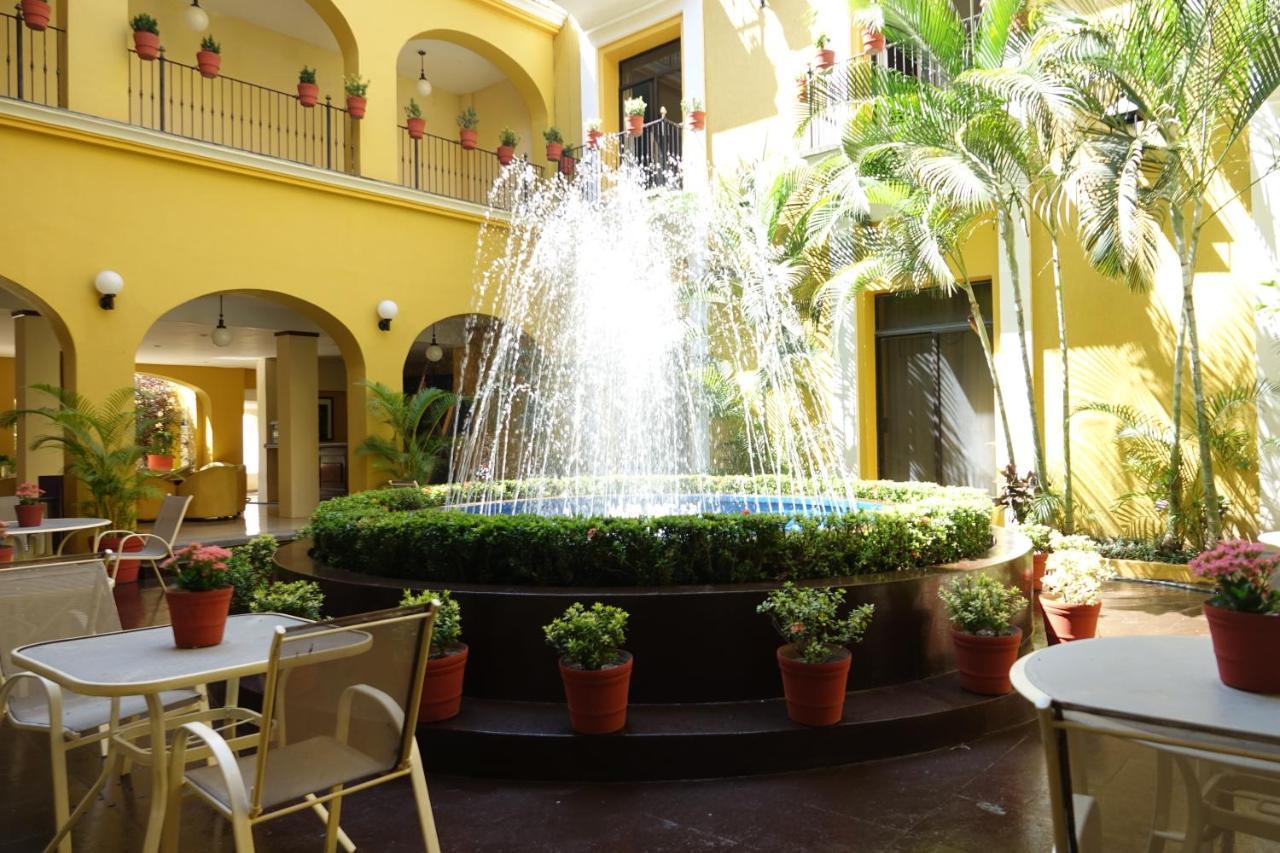 Hotel America Colima Bagian luar foto