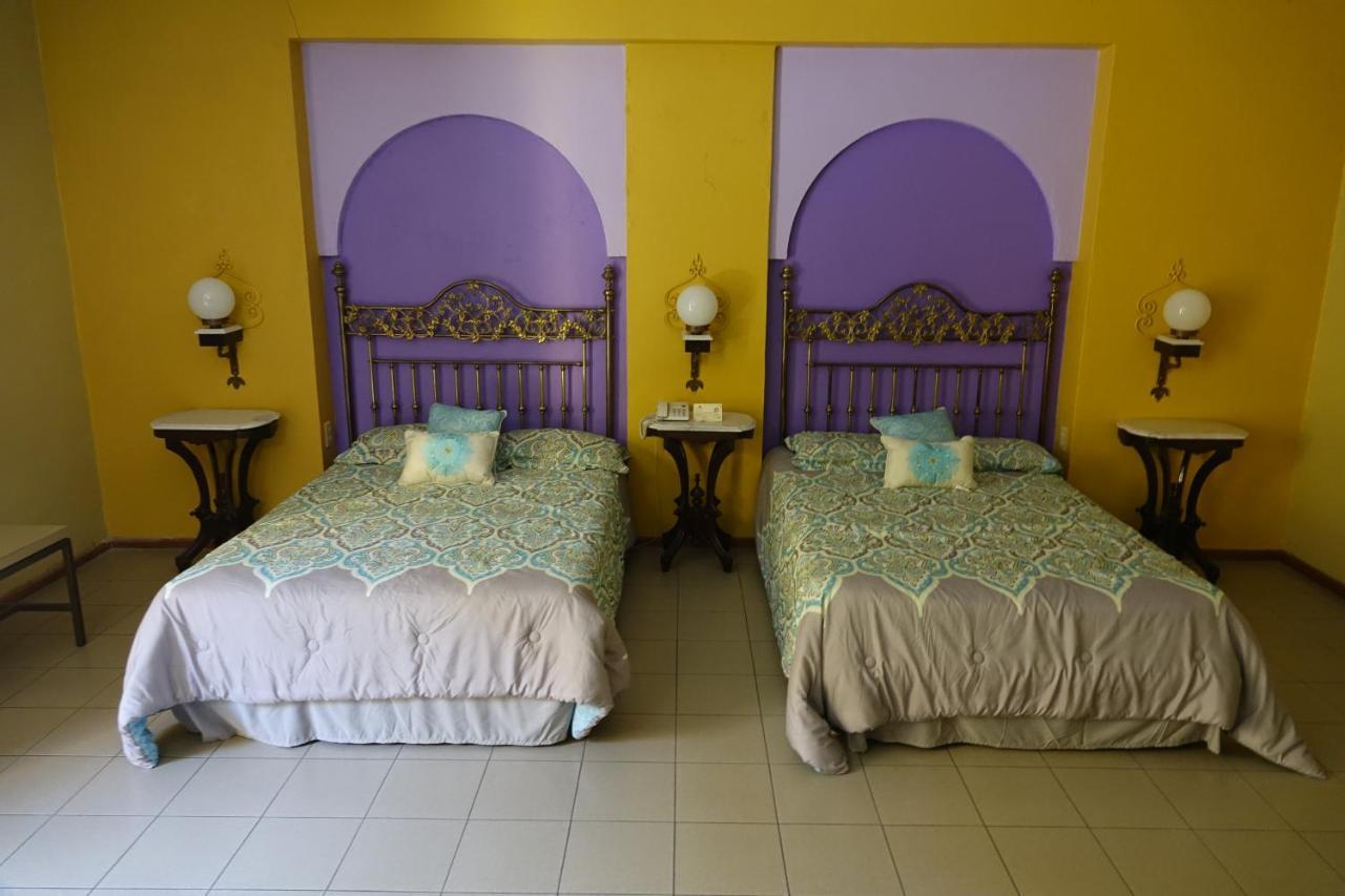 Hotel America Colima Bagian luar foto